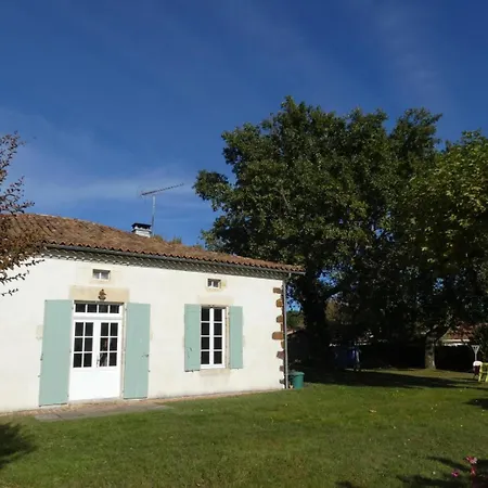 Holiday home Maison Abelia